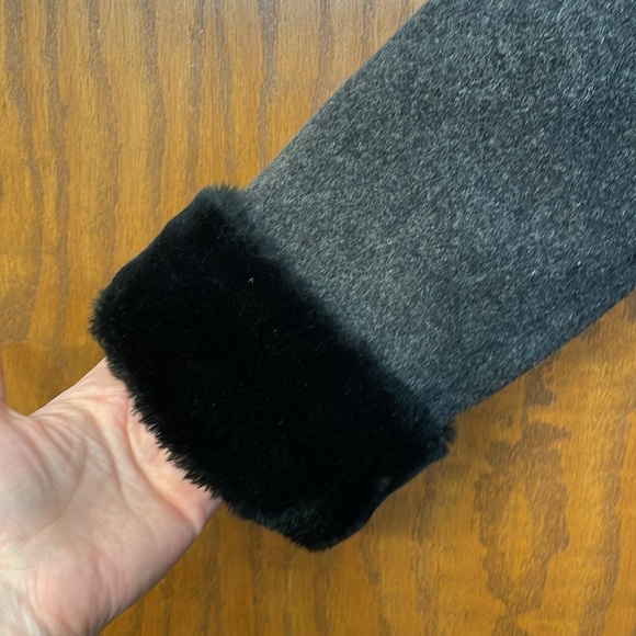 ROTHSCHILD UEC Girls Size 8 Gray Coat with Black Trim Hood Button Dressy Formal - Picture 4 of 11